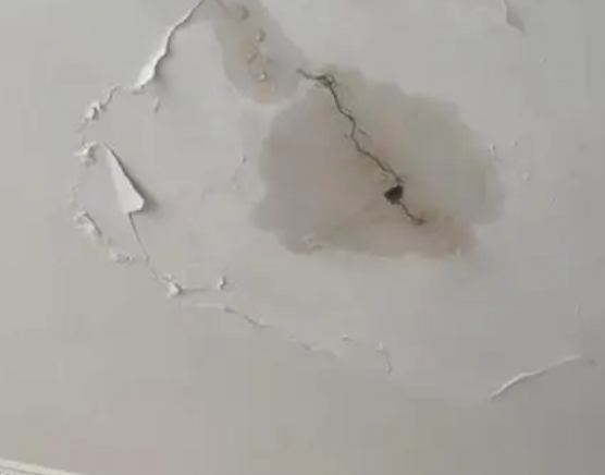 云浮阳台漏水维修公司分享下屋面防水工程质量问题原因分析